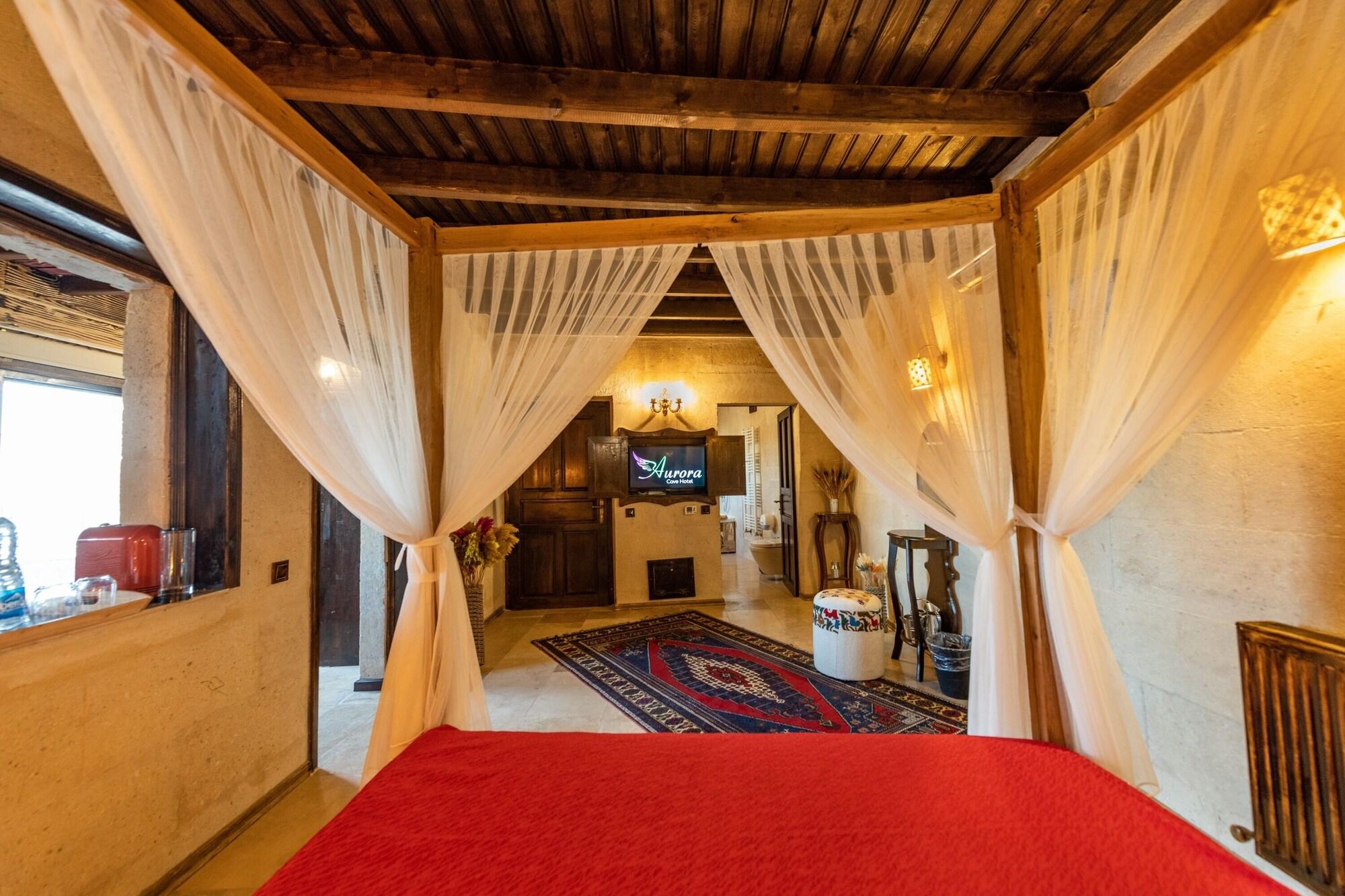 Aurora Cave Hotel