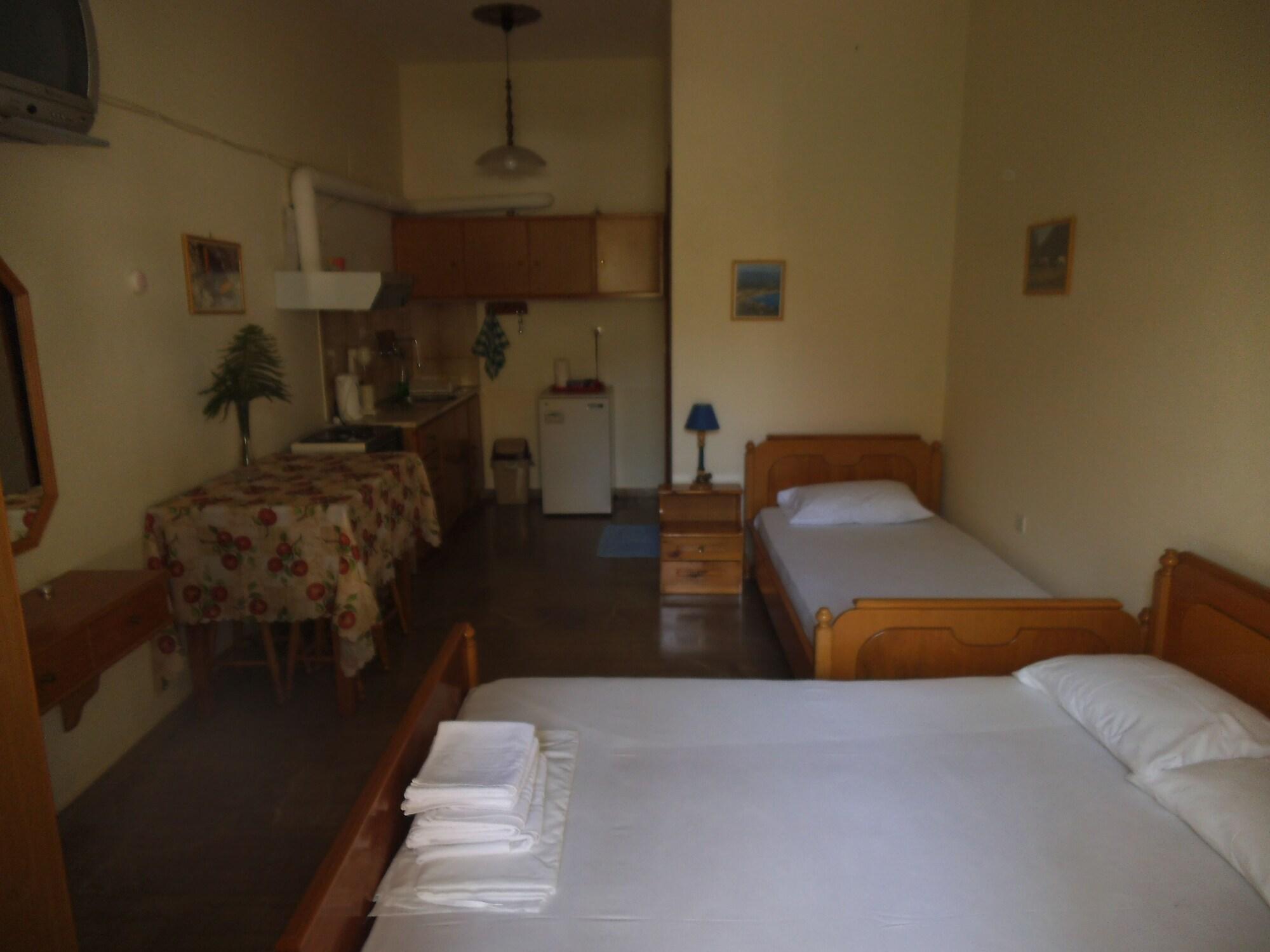 Villa Xenos Studios & Apartments