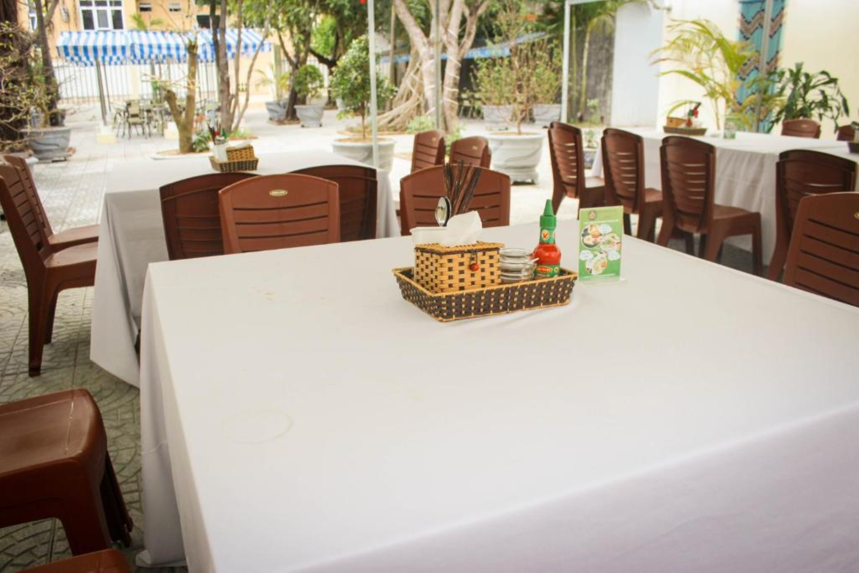 Hoa Binh Hotel By Zuzu