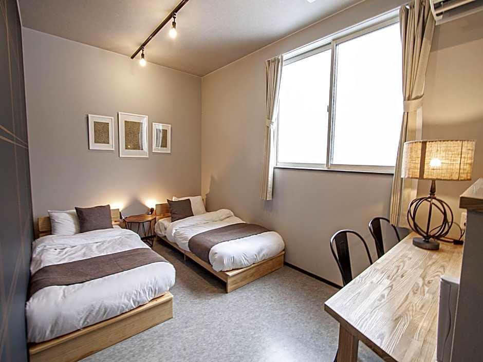 Uchi Living Stay Kcu