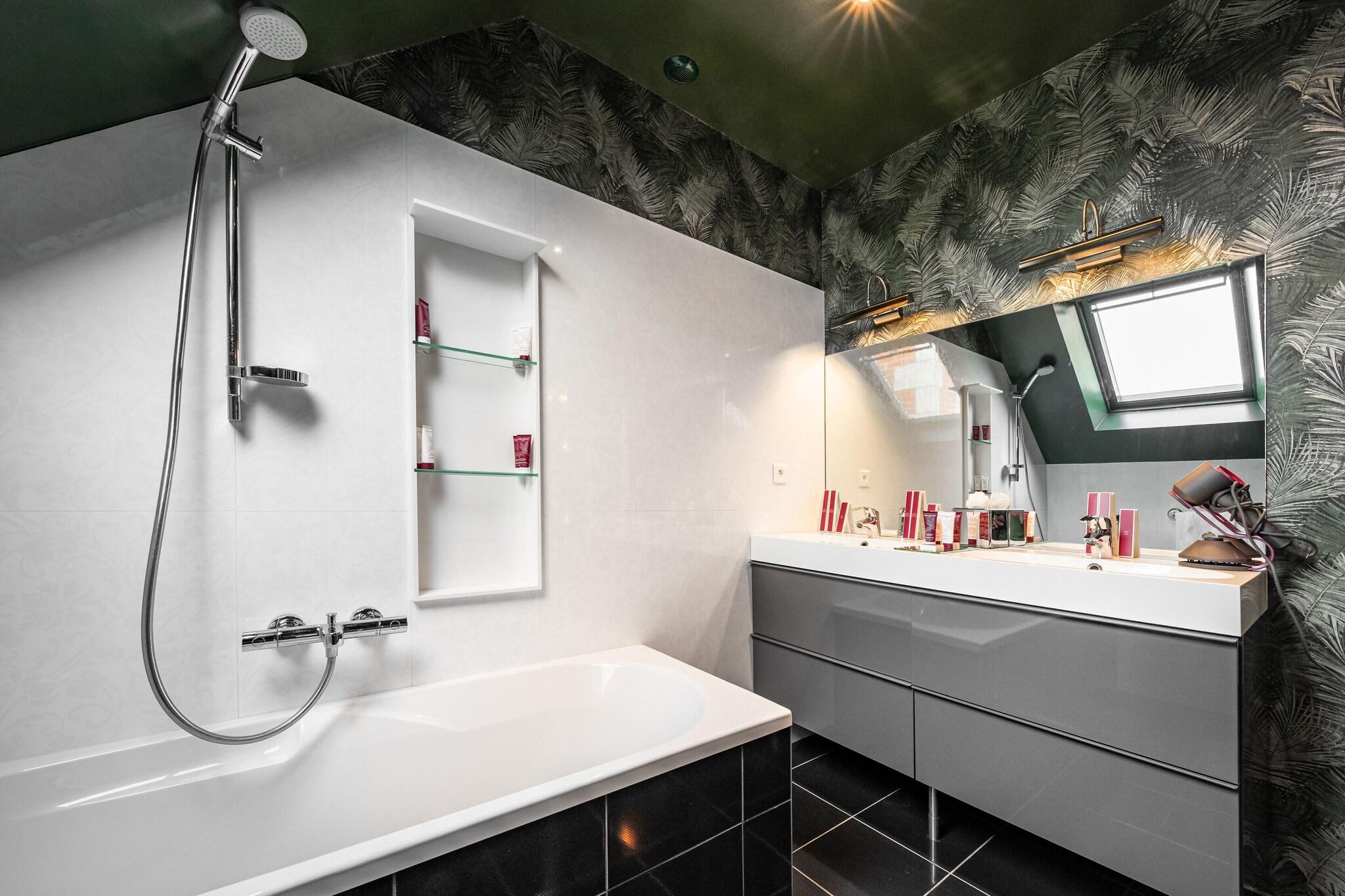 Château de Maubreuil by null