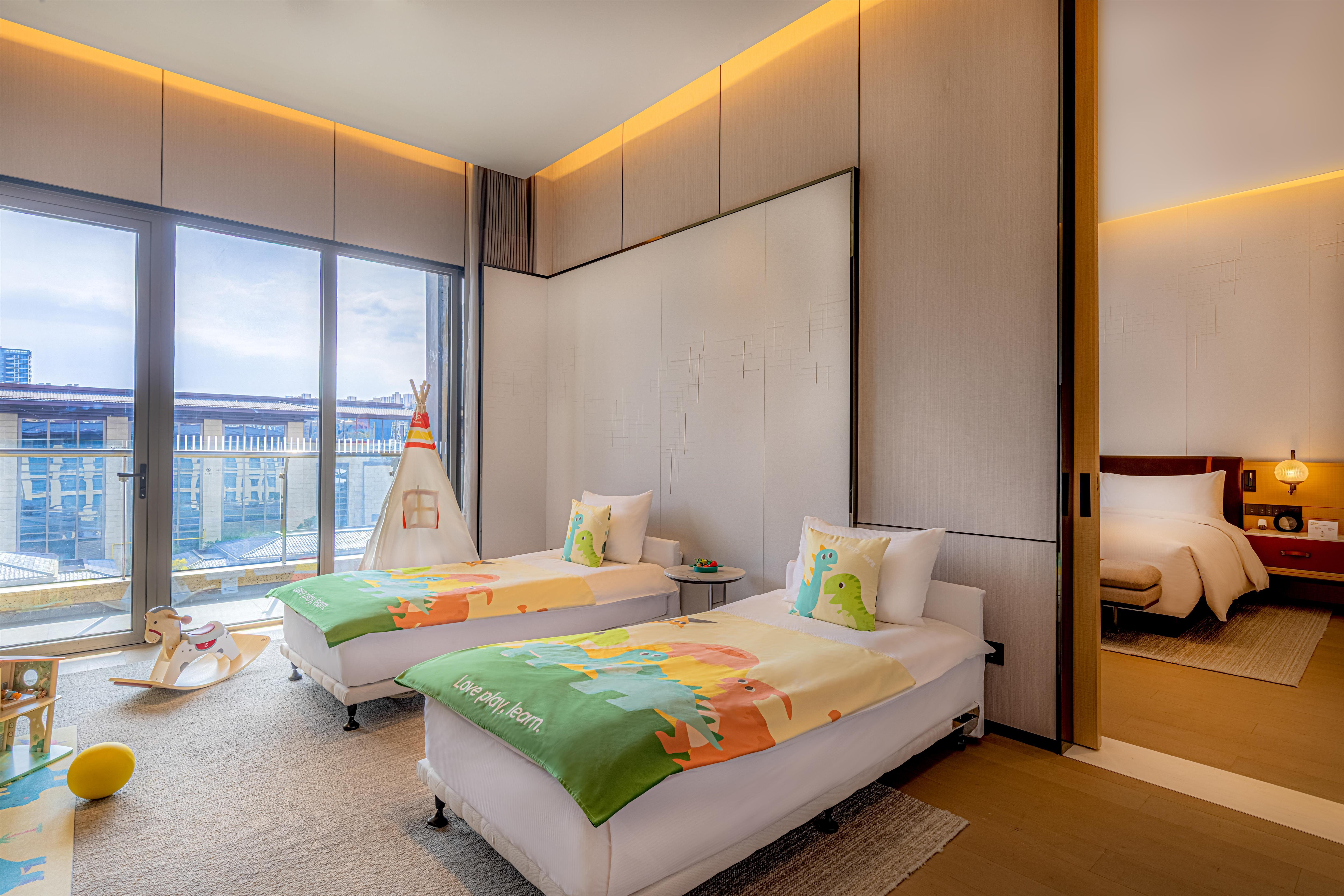 DoubleTree by Hilton Cangnan
