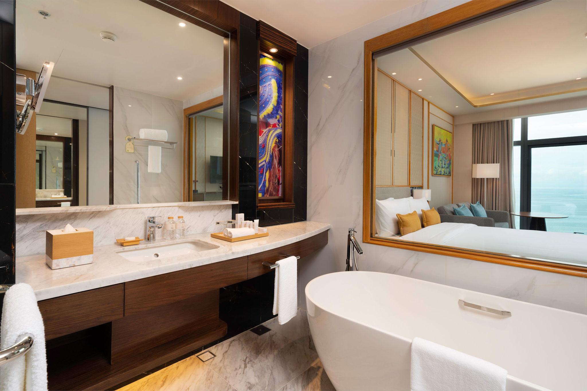 Fili Hotel at NUSTAR Resort Cebu by null