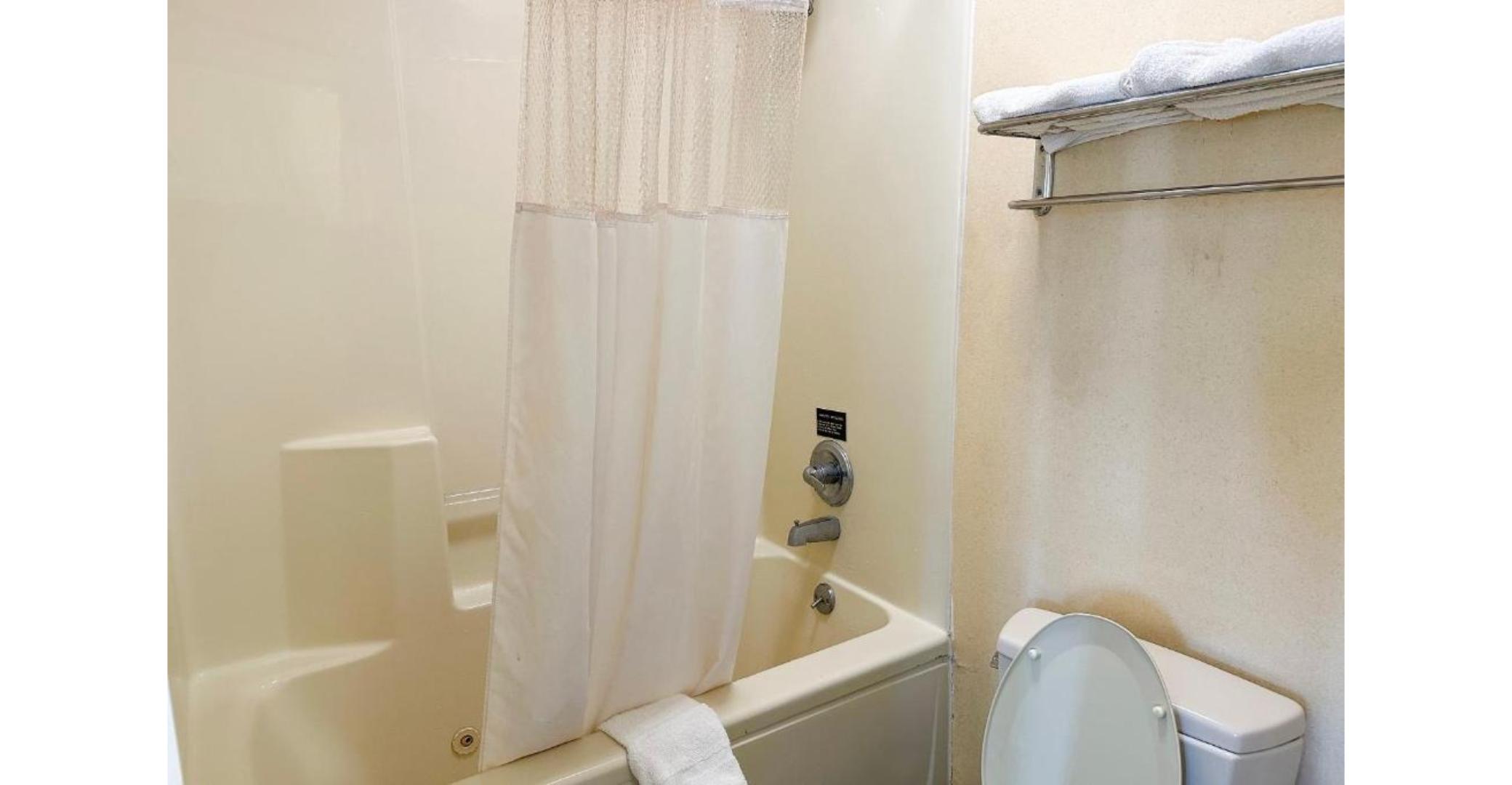 Habitación cuádruple, se aceptan fumadores