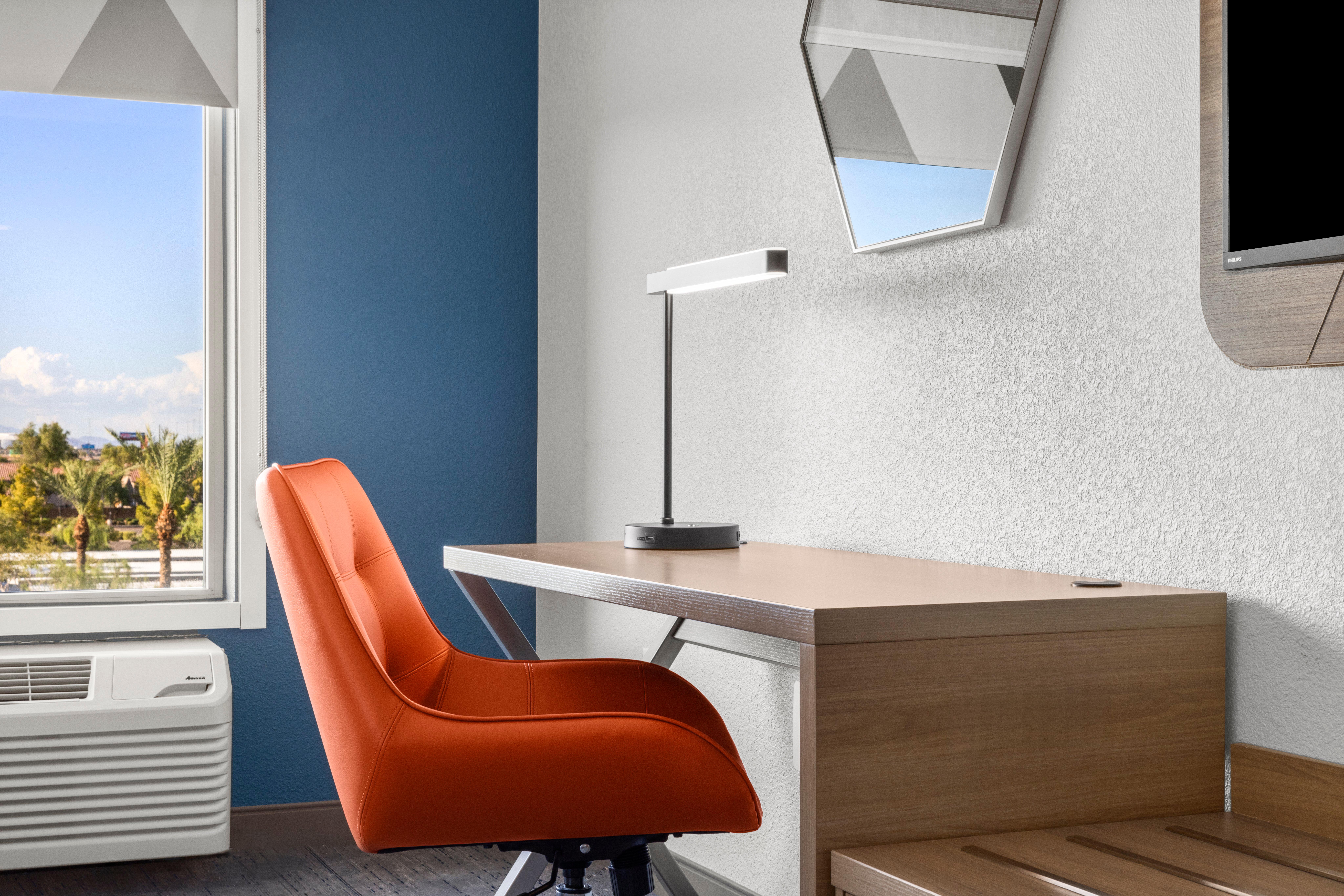 Holiday Inn Express And Suites Phoenix West Tolles