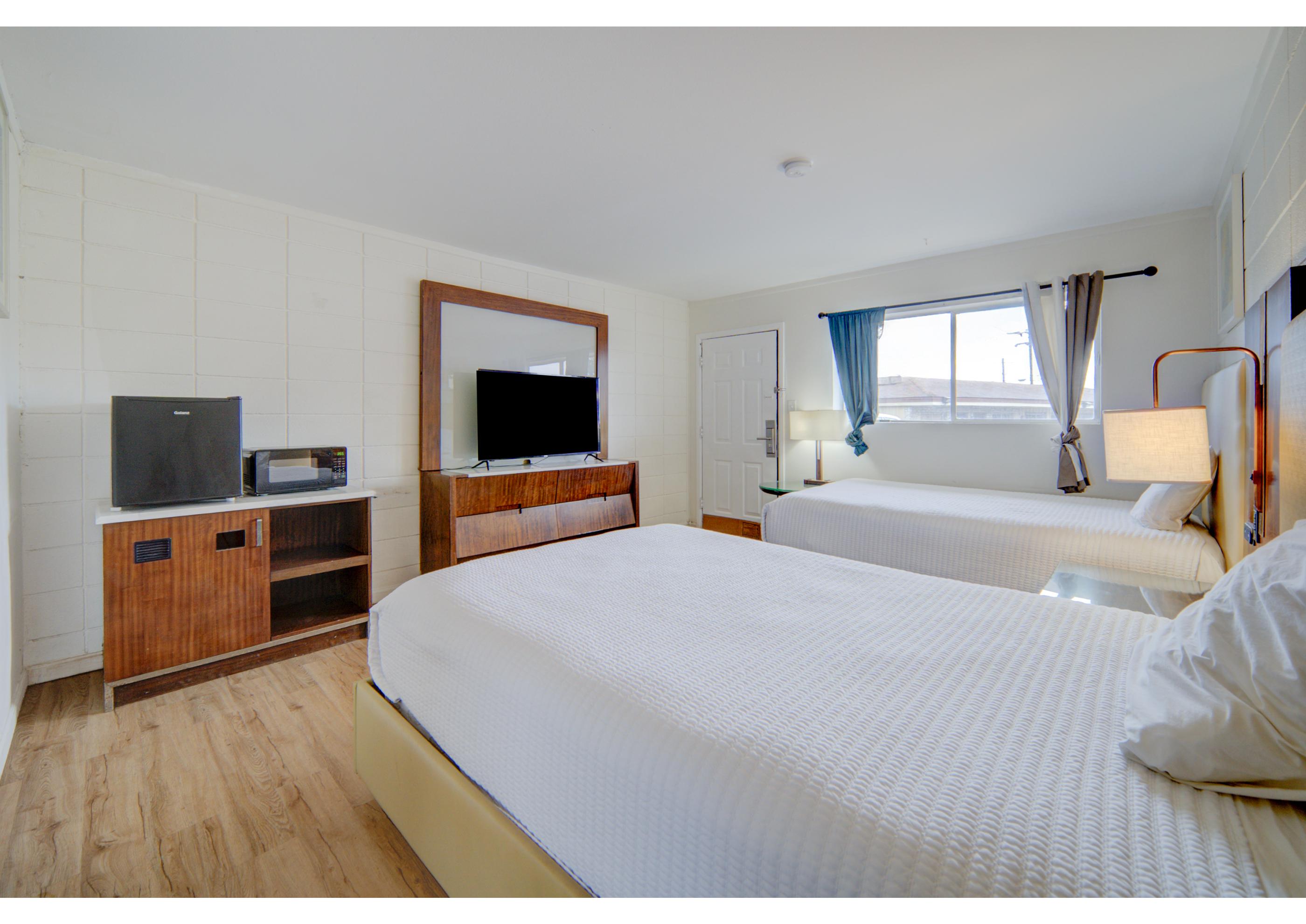 Quad room