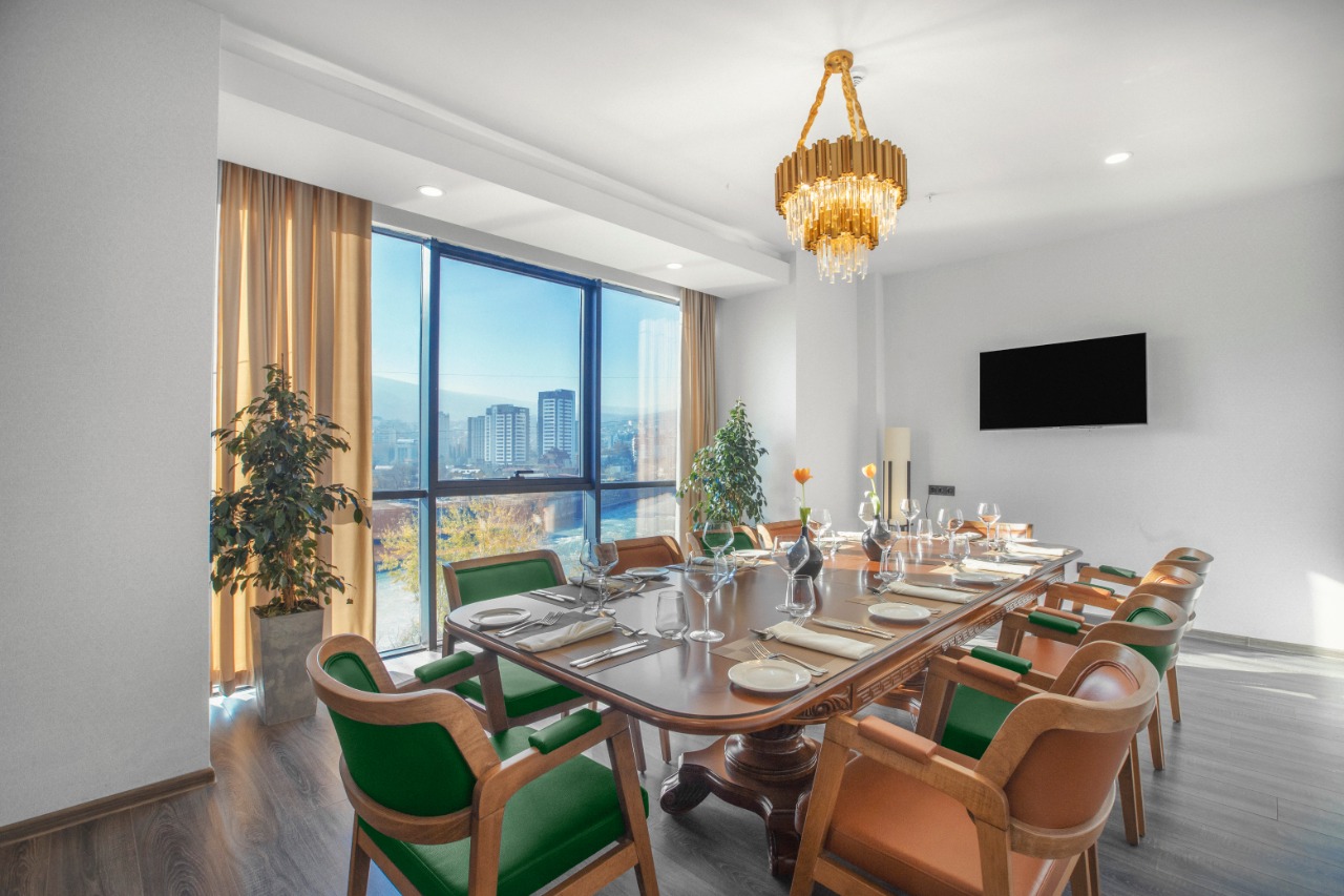 Royal Tulip Hotel And Casino Tbilisi