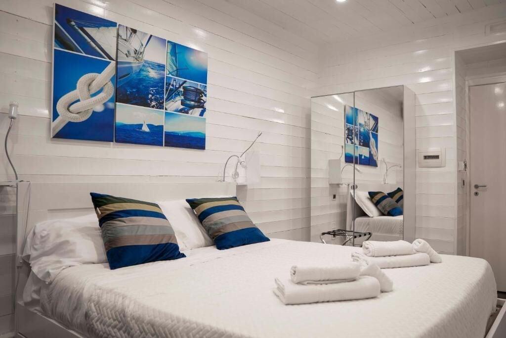 Yacht Club Angioino