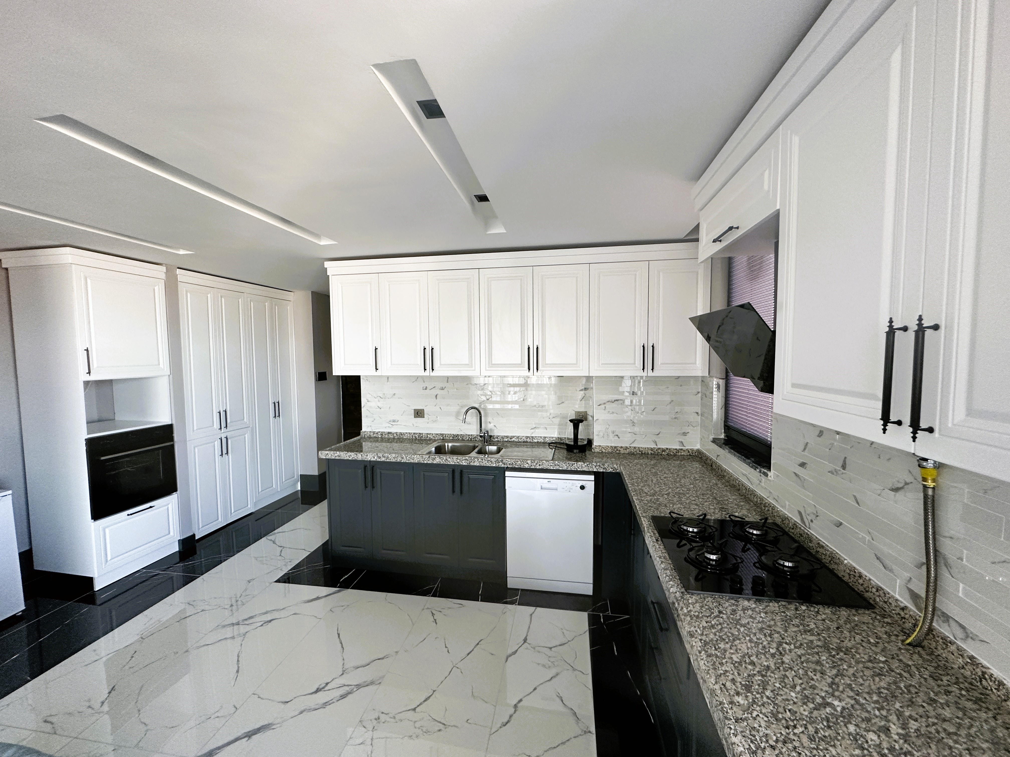 B&c Luxury Residance