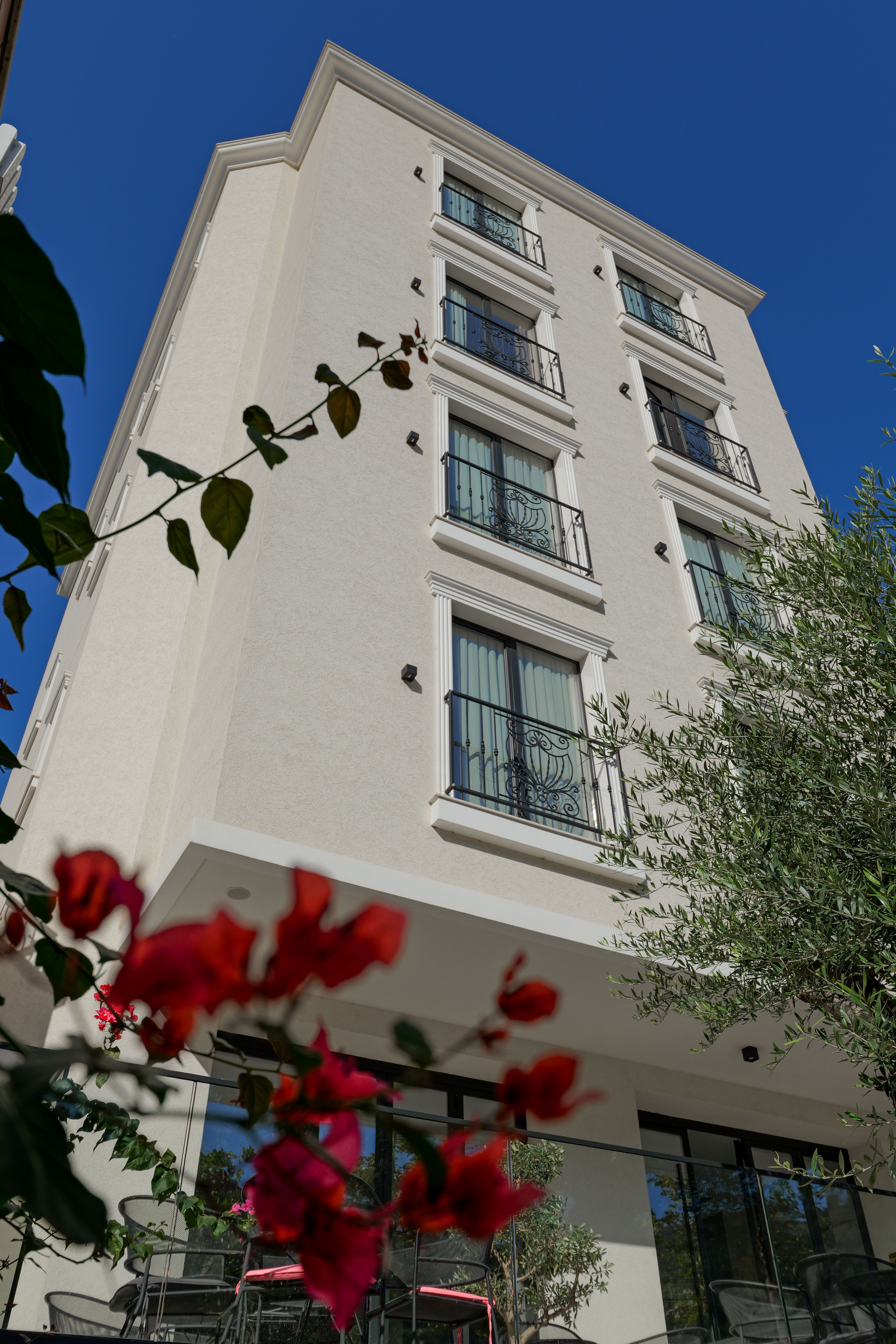 Hotel Central - photo