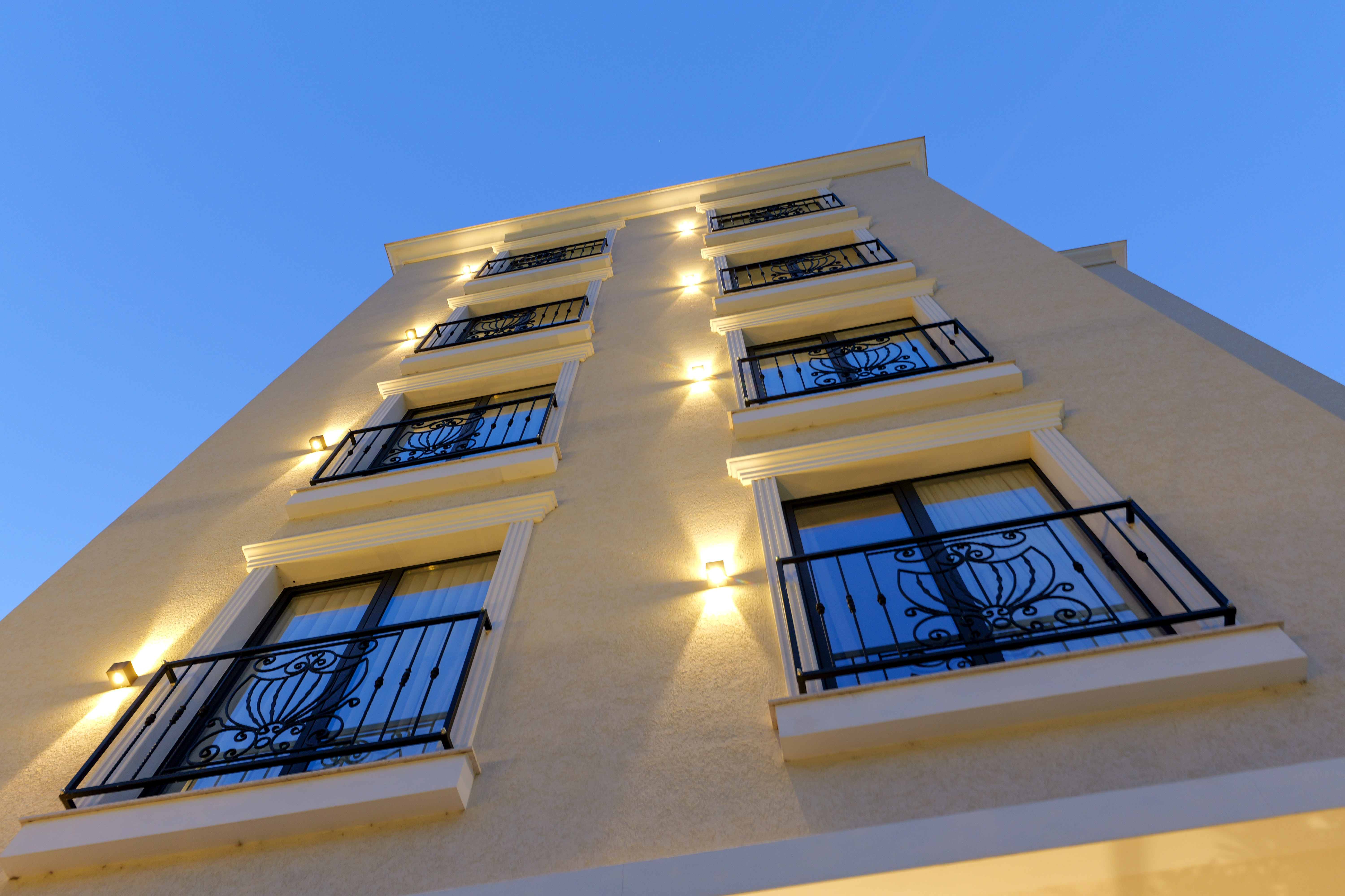 Hotel Central - photo