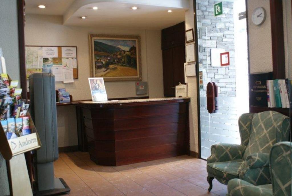 Hotel Sant Jordi - Lobby