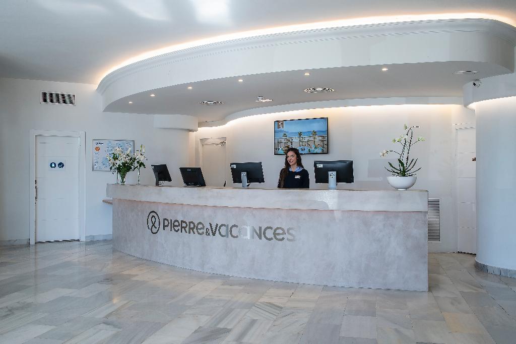 Pierre & Vacances Hotel El Puerto photo 12