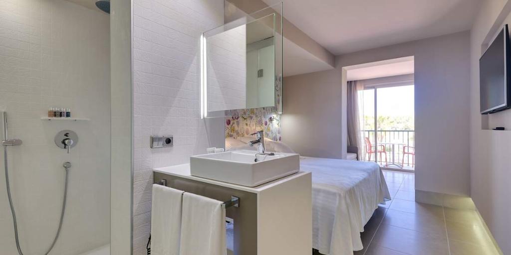 hotel-thumb