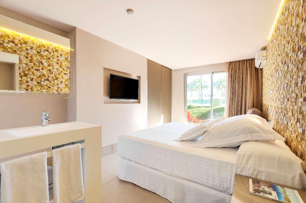 hotel-thumb