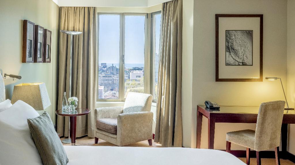 Imagem da galeria de Crowne Plaza Porto