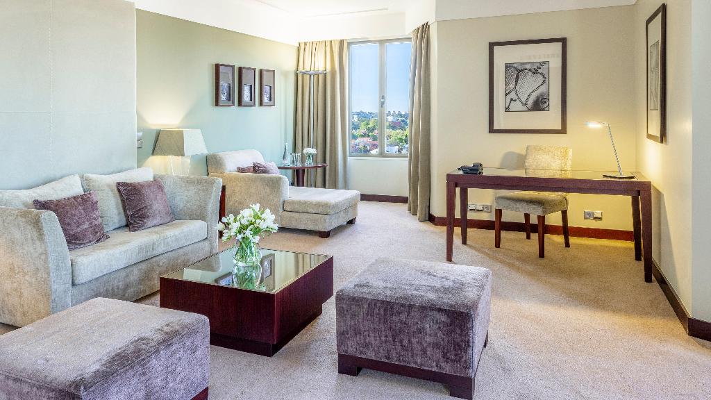 Imagem da galeria de Crowne Plaza Porto