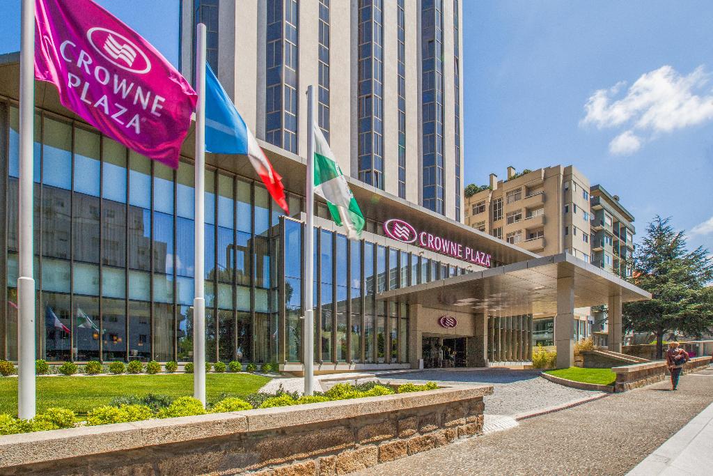 Imagem da galeria de Crowne Plaza Porto