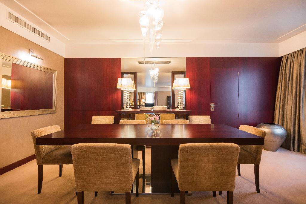 Imagem da galeria de Crowne Plaza Porto