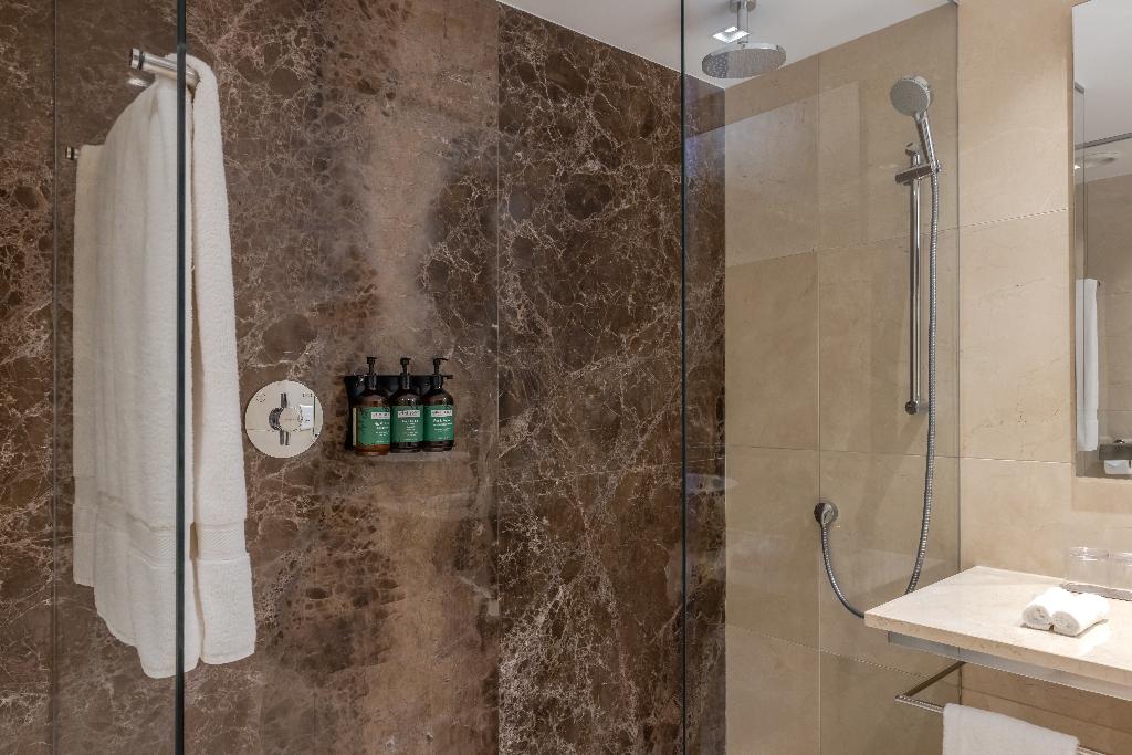 Imagem da galeria de Crowne Plaza Porto