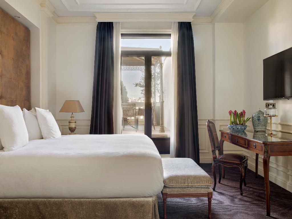 hotel-thumb
