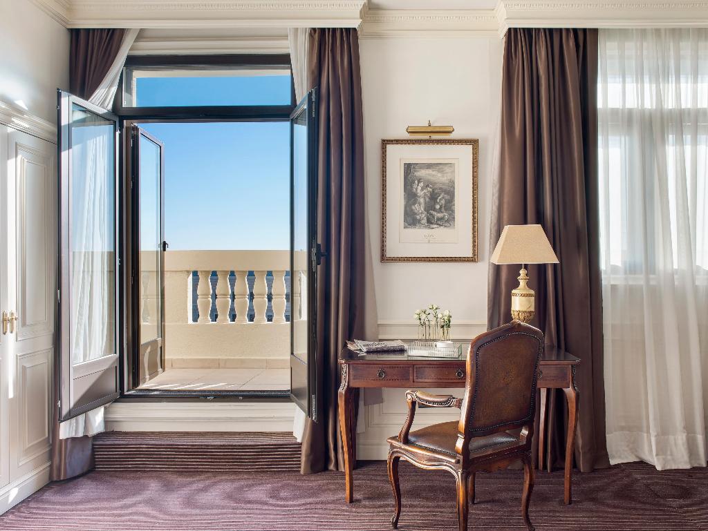 hotel-thumb