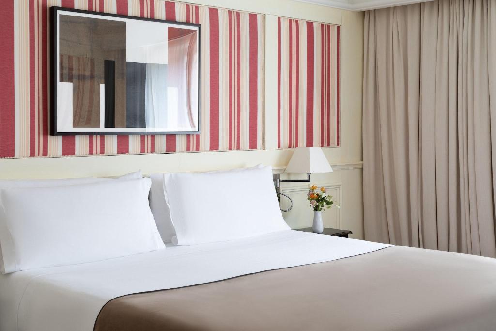 Privilege Room (1 Queen Bed) photo 1