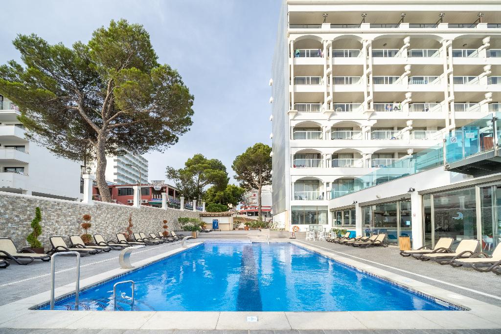 Hotel Seramar Comodoro Playa, Spanien, Palma Nova. Großes 44