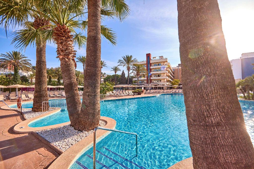 Hotel Zafiro Rey Don Jaime, Spanien, Santa Ponsa. Großes 75