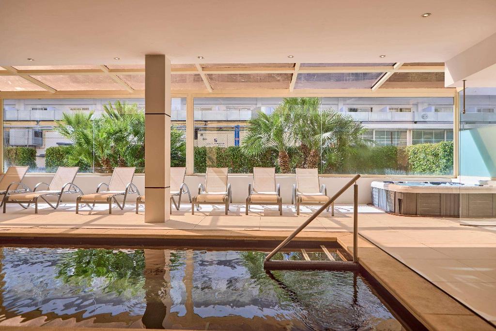 Hotel Zafiro Rey Don Jaime, Spanien, Santa Ponsa. Großes 75