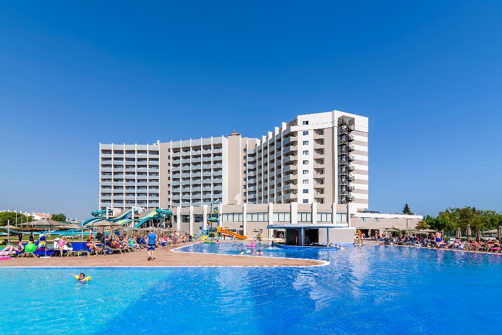 Galeriebild von Jupiter Albufeira Hotel – Family & Fun