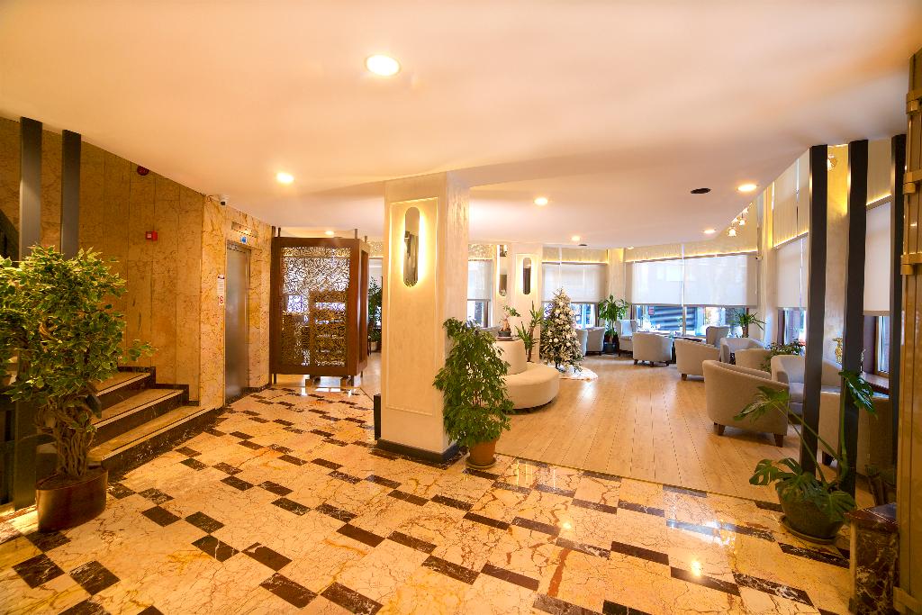 listing card gallery