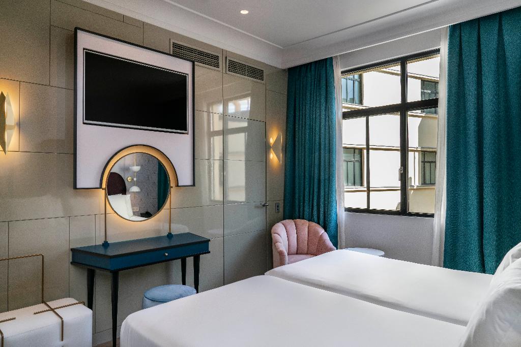 hotel-thumb