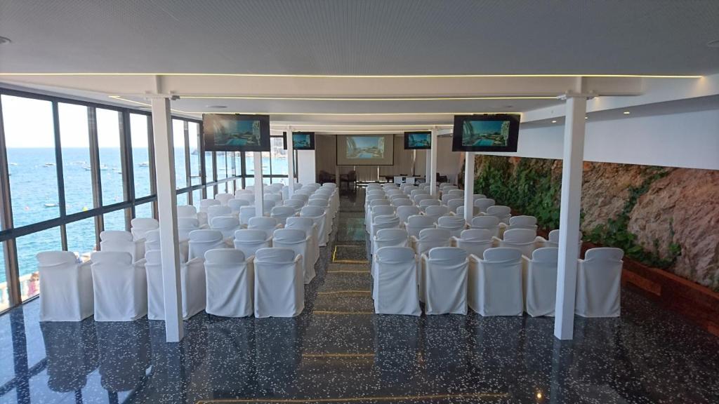 Gran Hotel Reymar photo 36