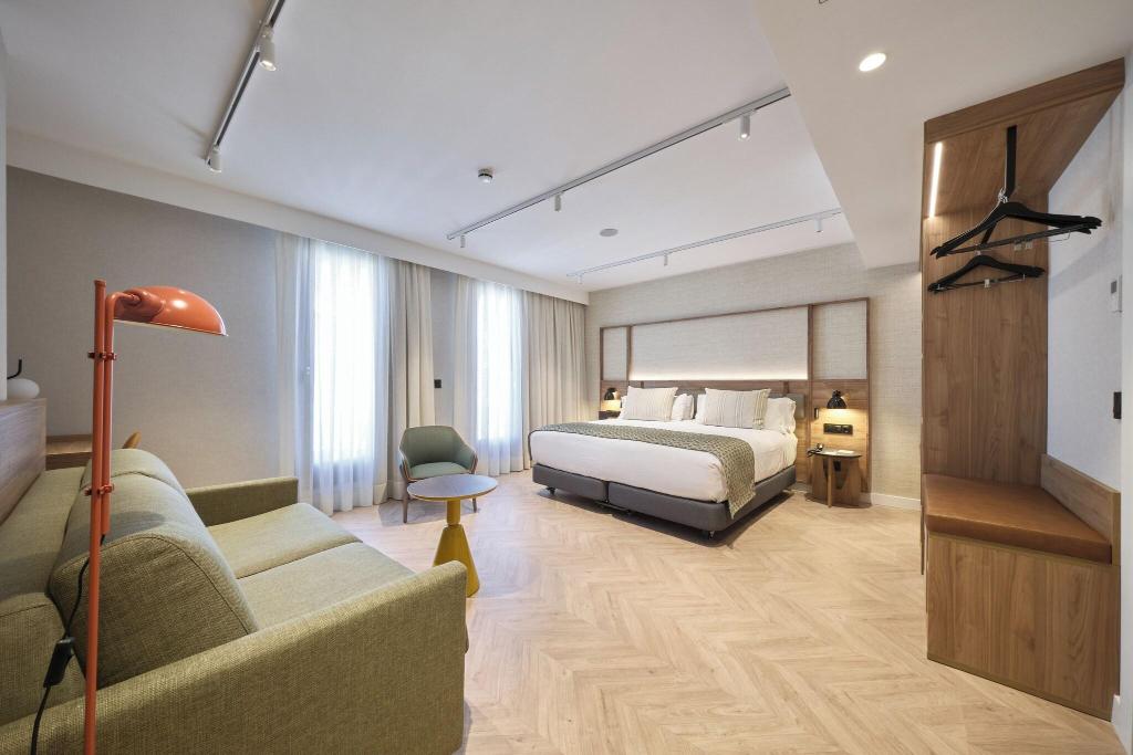 Hotel Catalonia Sagrada Familia, Spanien, Barcelona. Großes 1