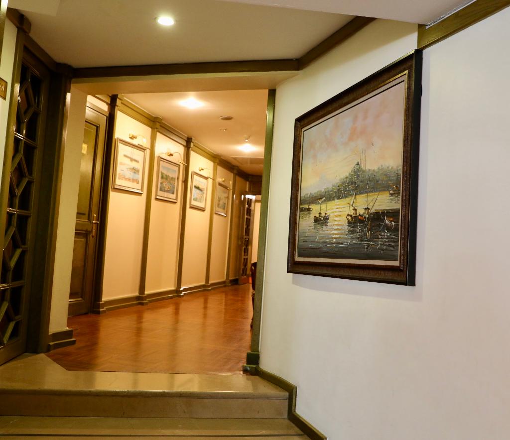 Istanbul Royal Hotel