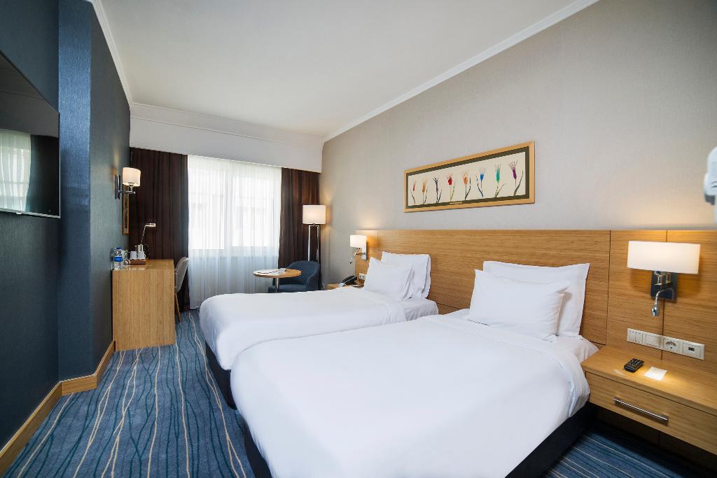 hotel-thumb