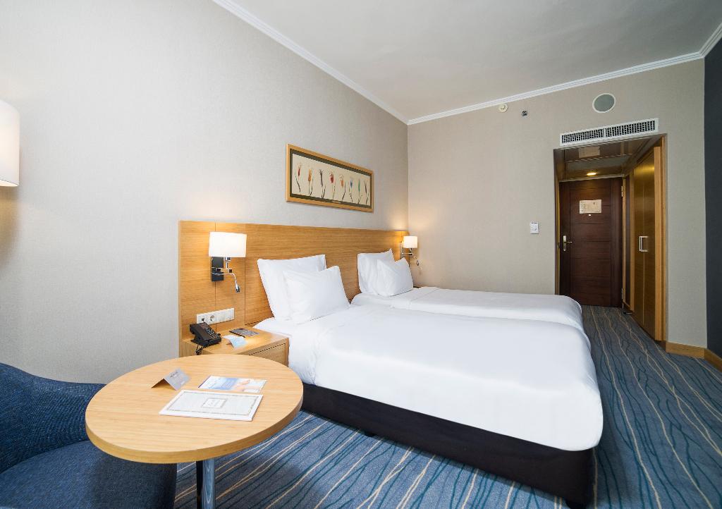 hotel-thumb