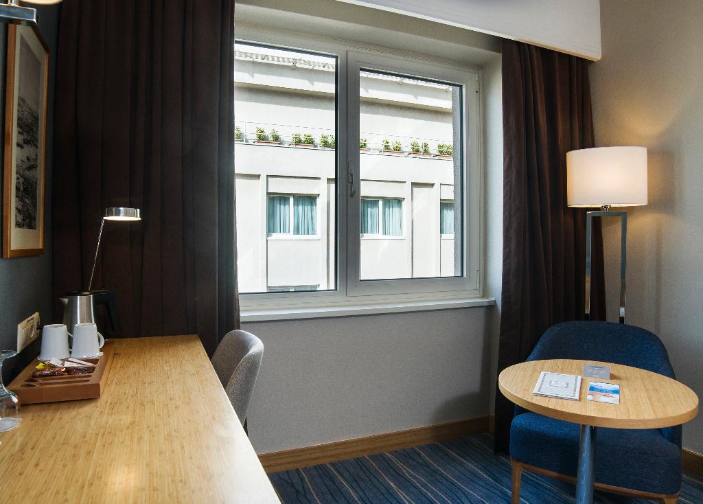 hotel-thumb