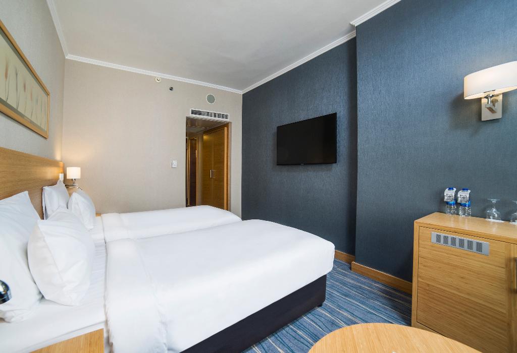 hotel-thumb