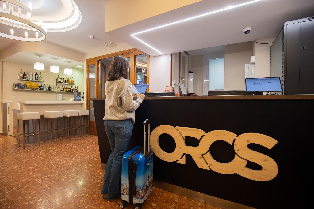 Hotel Oros - Lobby