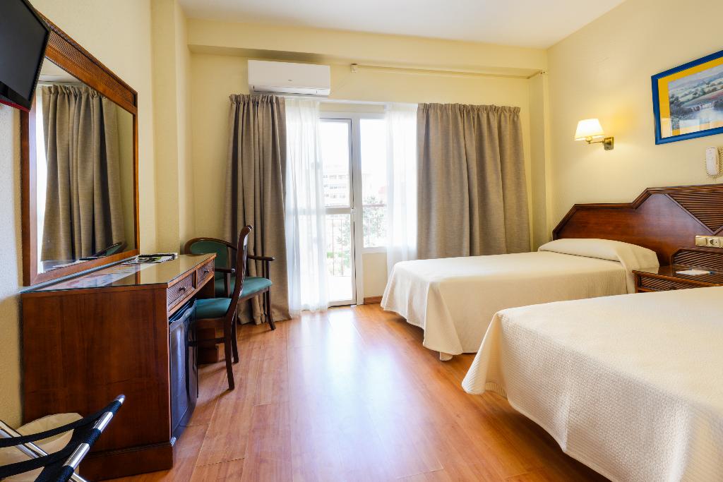 Hotel Monarque Cendrillón