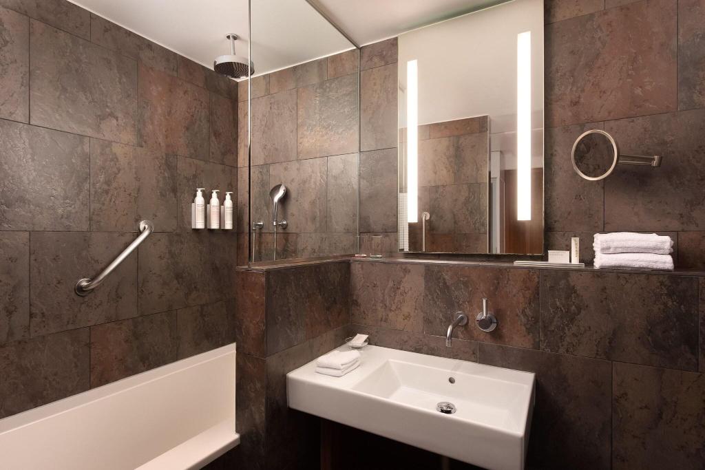 Imagem da galeria de Le Meridien Barcelona