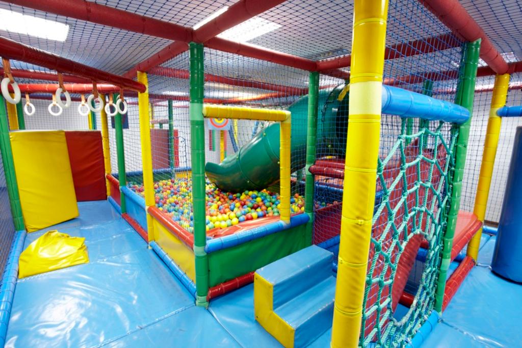 Suites Plaza Hotel & Wellness Andorra - Sports and Entertainment