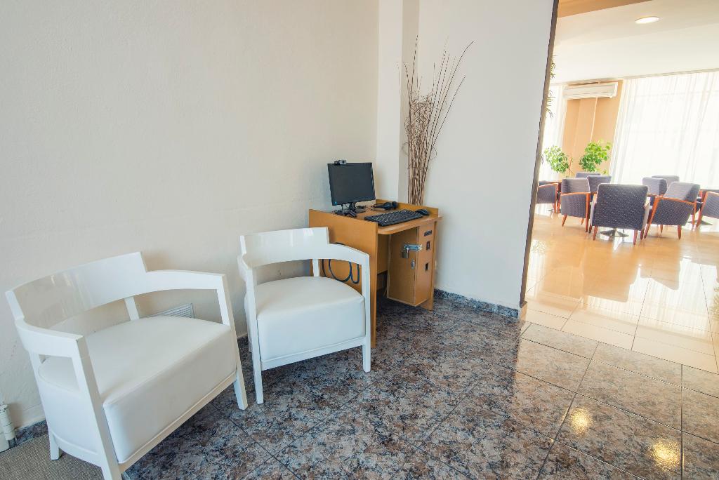 Hotel Azuline Hotel Mediterraneo, Spanien, Santa Eulalia del Rio. Großes 2