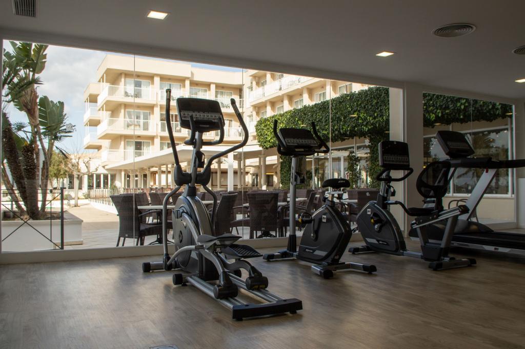 Hotel MINURA SUR MENORCA, Spanien, Punta Prima. Großes 2