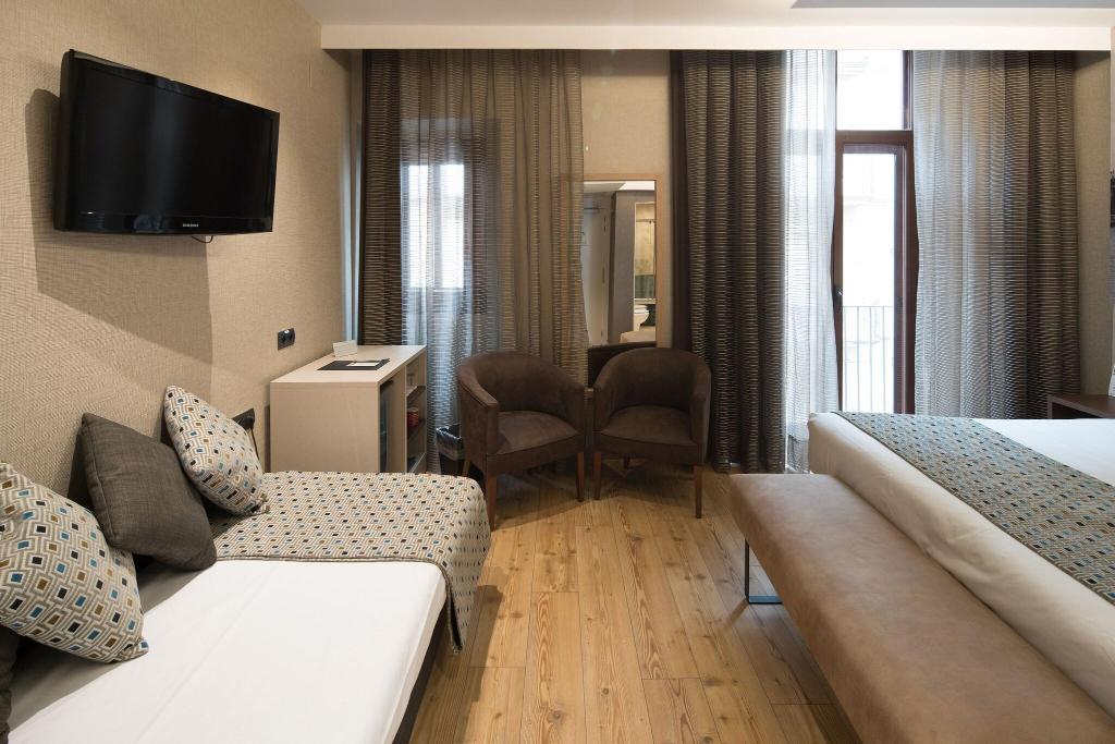 hotel-thumb