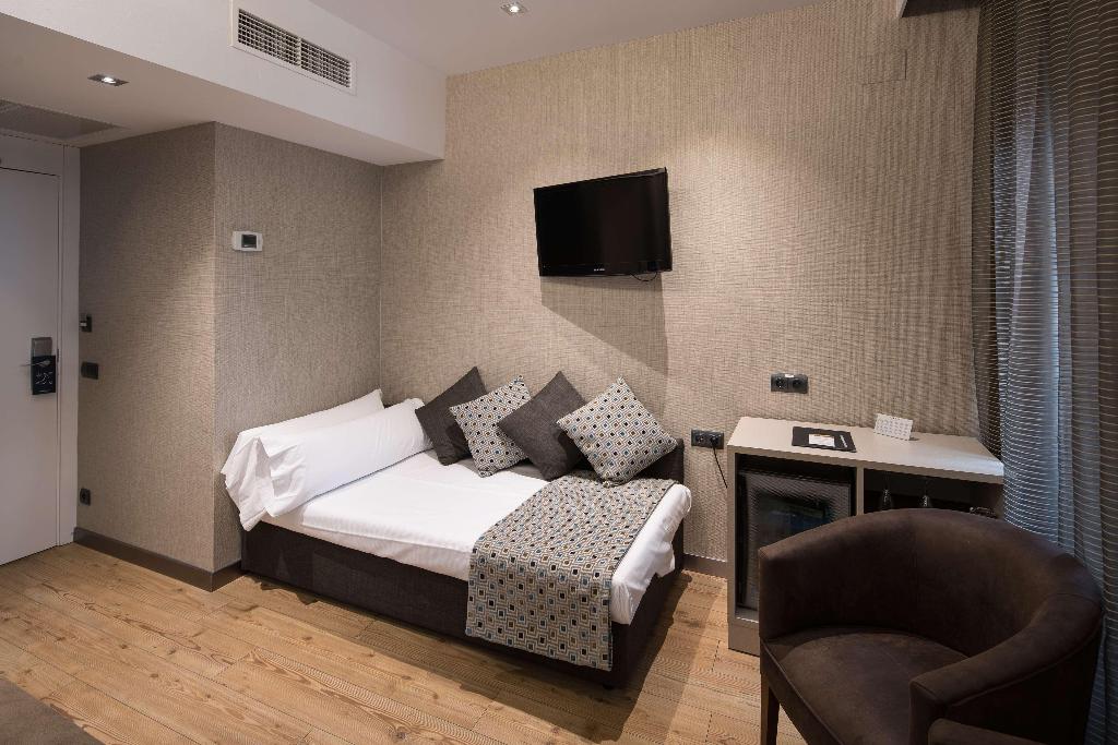 hotel-thumb