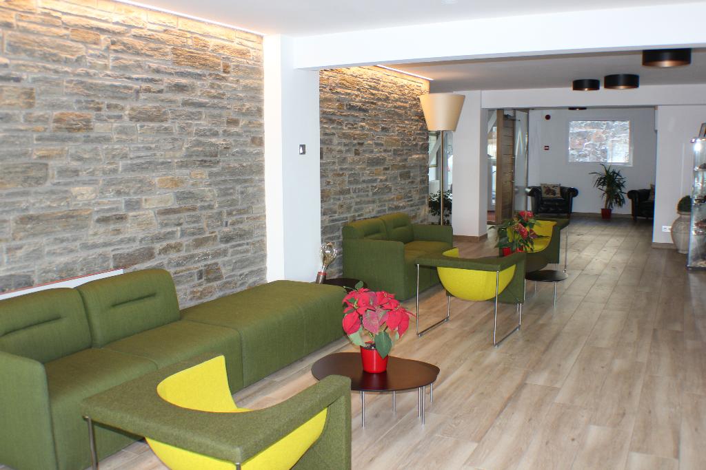 Kandahar - Lobby