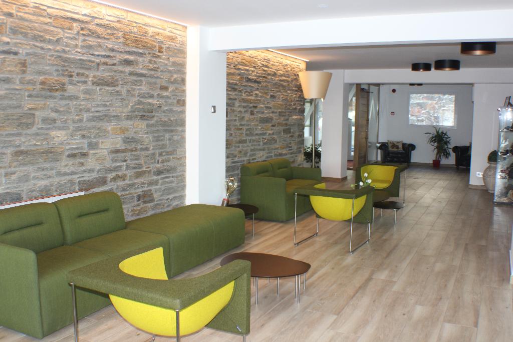 Kandahar - Lobby